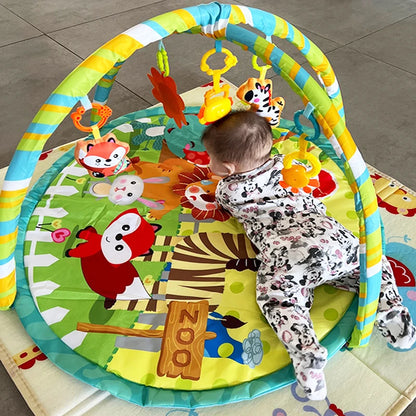 Tapis d'éveil coloré pour bébé avec arches et jouets suspendus.